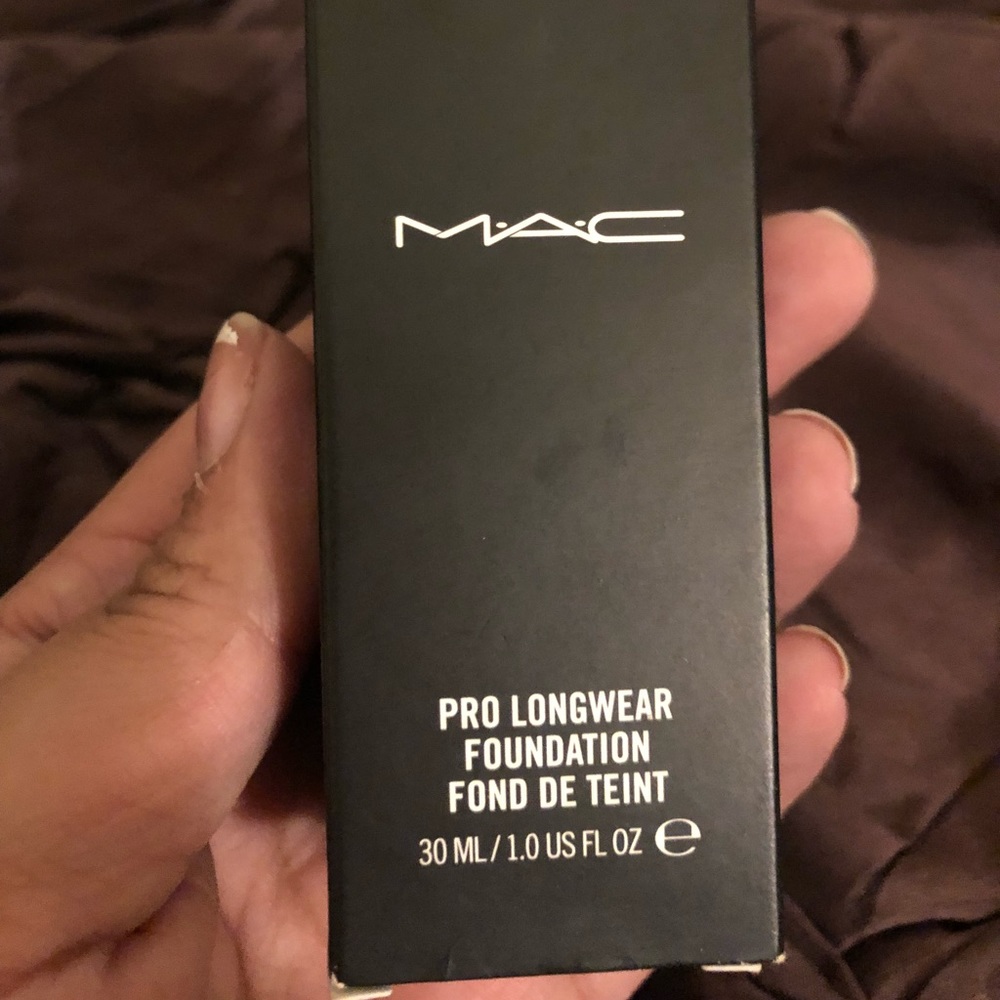 Mac pro longwear foundation NC25